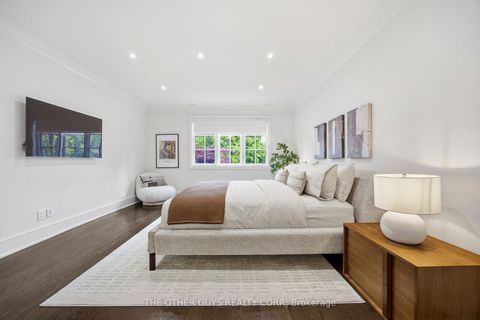 Photo 32 at 18 Chipstead Road, Don Mills, Toronto