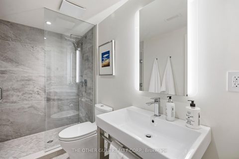 Photo 36 at 18 Chipstead Road, Don Mills, Toronto
