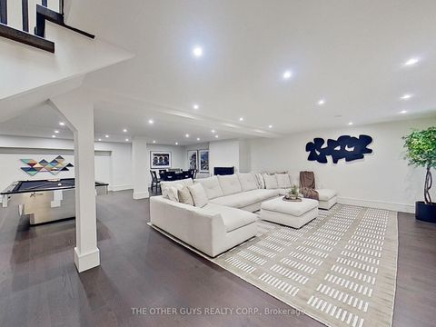 Photo 37 at 18 Chipstead Road, Don Mills, Toronto