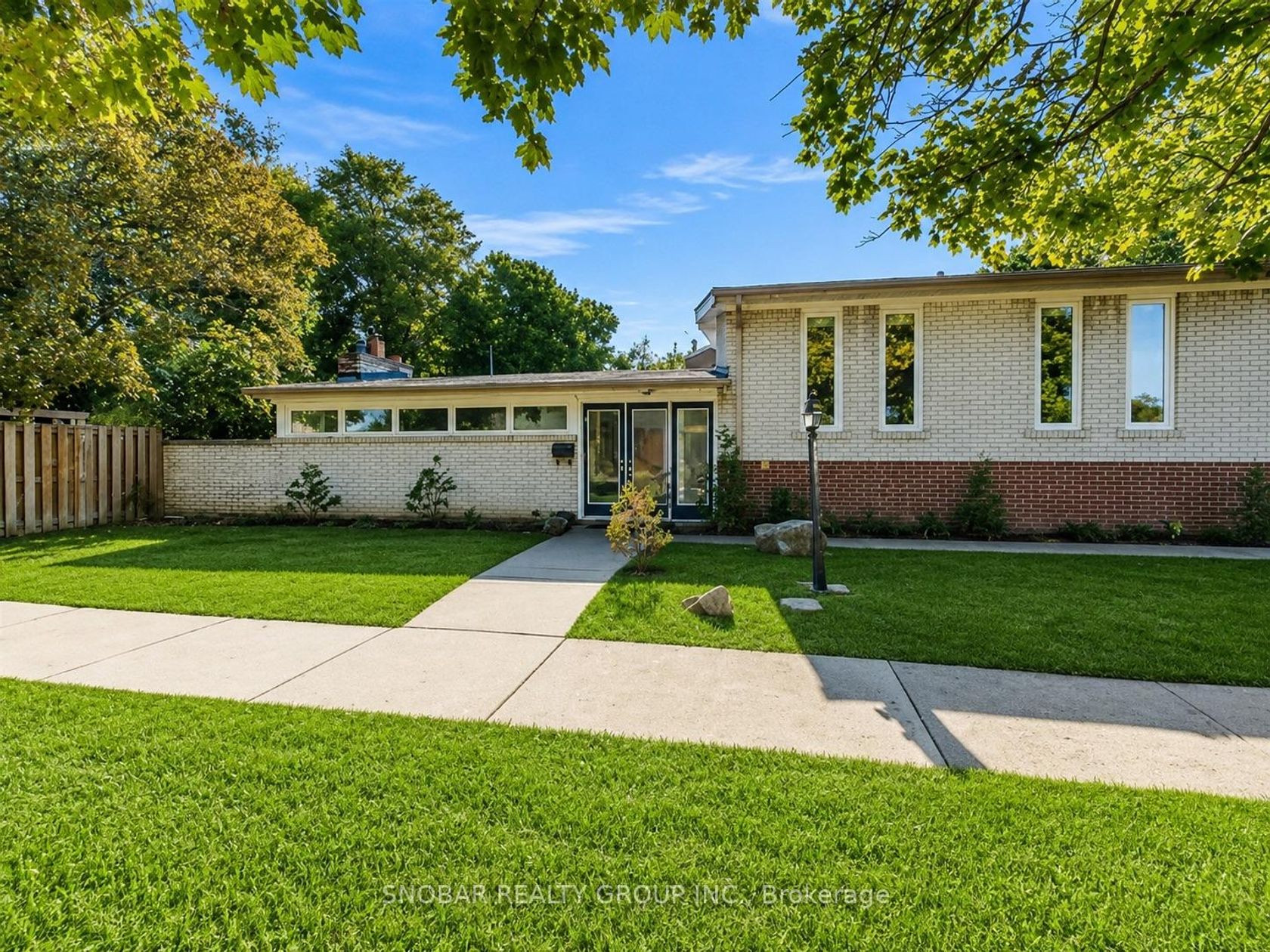 141 Summitcrest Drive, Richview, Toronto 