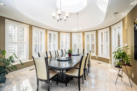 Photo 4 at 38 Sugarbush Court, East Woodbridge, Vaughan
