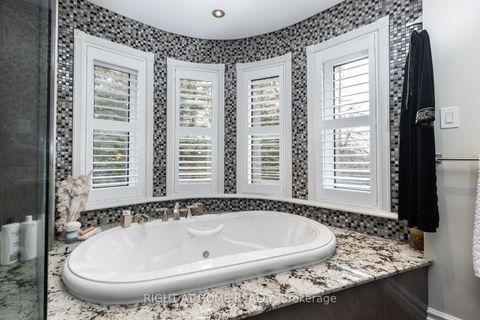 Photo 21 at 38 Sugarbush Court, East Woodbridge, Vaughan