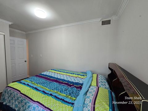 Photo 30 at PH302 - 1 Lee Centere Drive, Woburn, Toronto