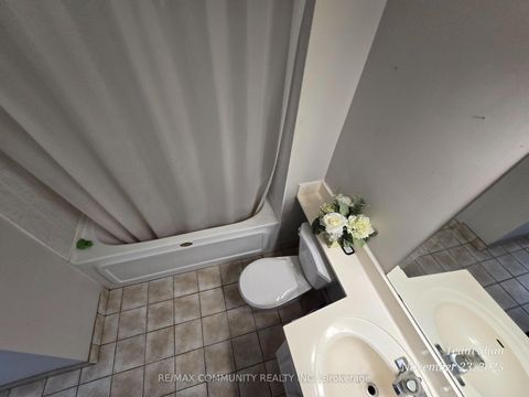 Photo 32 at PH302 - 1 Lee Centere Drive, Woburn, Toronto