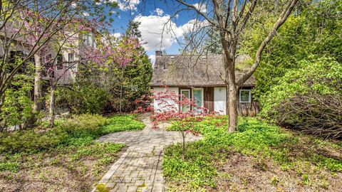 Photo 4 at 78 Spring Garden Avenue, Willowdale East, Toronto