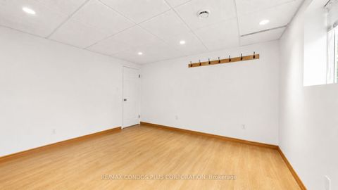 Photo 9 at 78 Spring Garden Avenue, Willowdale East, Toronto