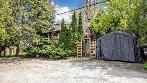 Photo 23 at 78 Spring Garden Avenue, Willowdale East, Toronto