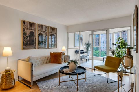 Photo 1 at 525 - 222 The Esplanade, Waterfront Communities C8, Toronto