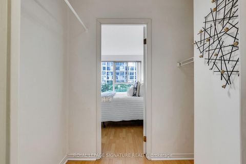 Photo 13 at 525 - 222 The Esplanade, Waterfront Communities C8, Toronto