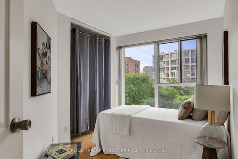 Photo 15 at 525 - 222 The Esplanade, Waterfront Communities C8, Toronto