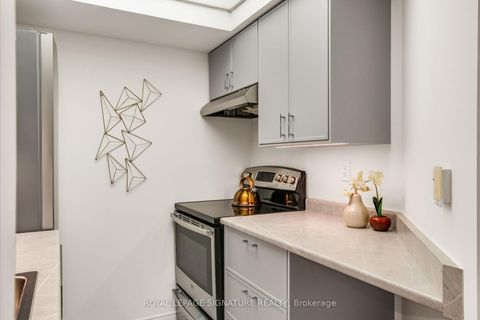 Photo 24 at 525 - 222 The Esplanade, Waterfront Communities C8, Toronto