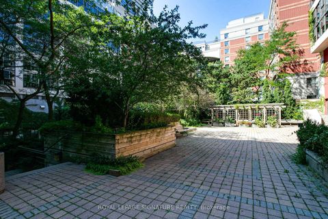 Photo 39 at 525 - 222 The Esplanade, Waterfront Communities C8, Toronto