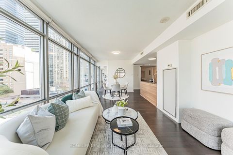 Photo 12 at 607 - 37 Grosvenor Street, Bay Street Corridor, Toronto