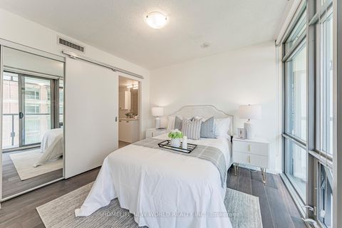 Photo 19 at 607 - 37 Grosvenor Street, Bay Street Corridor, Toronto