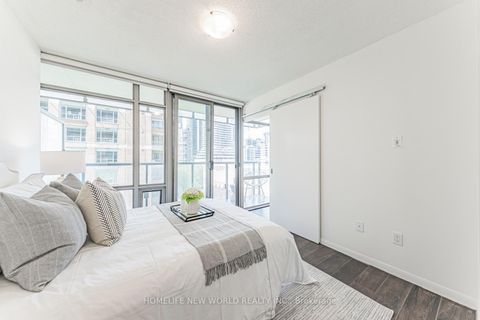 Photo 21 at 607 - 37 Grosvenor Street, Bay Street Corridor, Toronto
