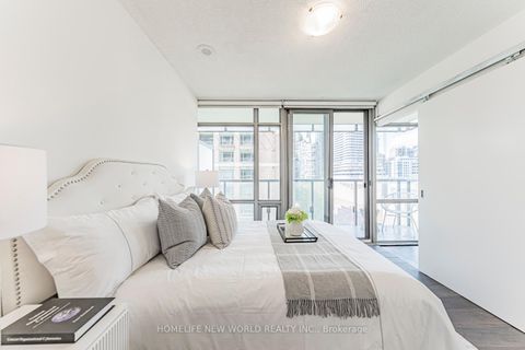 Photo 22 at 607 - 37 Grosvenor Street, Bay Street Corridor, Toronto