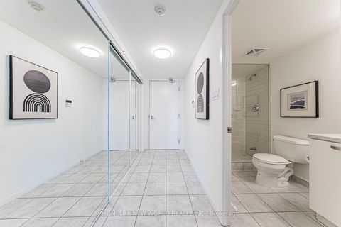 Photo 32 at 607 - 37 Grosvenor Street, Bay Street Corridor, Toronto