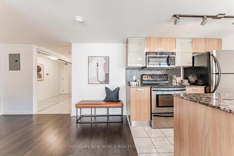 Photo 36 at 607 - 37 Grosvenor Street, Bay Street Corridor, Toronto