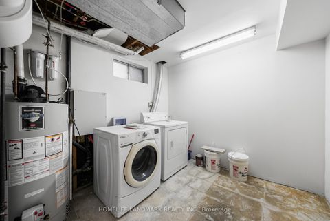 Photo 41 at 90 Gray Crescent, North Richvale, Richmond Hill