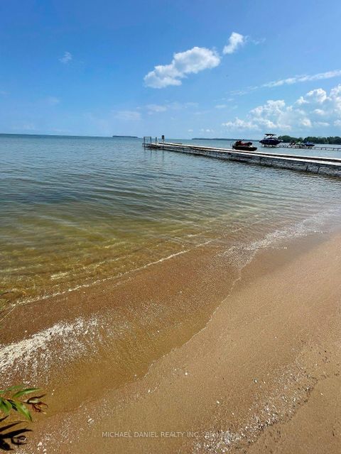 Photo 1 at 1727 Cedar Grove Avenue, Alcona, Innisfil