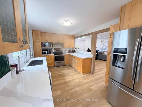 Photo 11 at 1727 Cedar Grove Avenue, Alcona, Innisfil