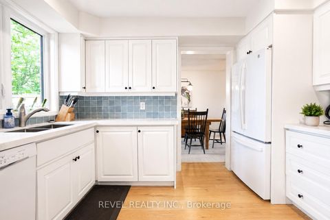 Photo 8 at 53 Oakridge Drive, Sunnidale, Barrie