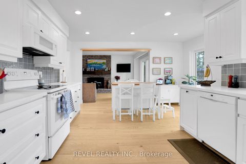 Photo 11 at 53 Oakridge Drive, Sunnidale, Barrie