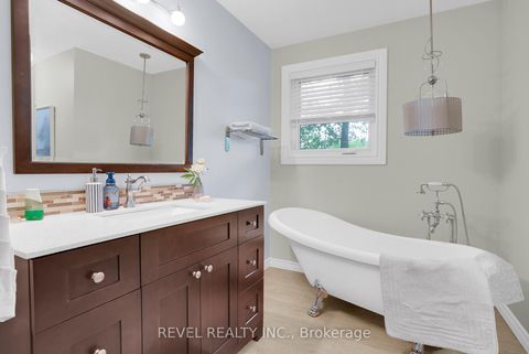 Photo 31 at 53 Oakridge Drive, Sunnidale, Barrie
