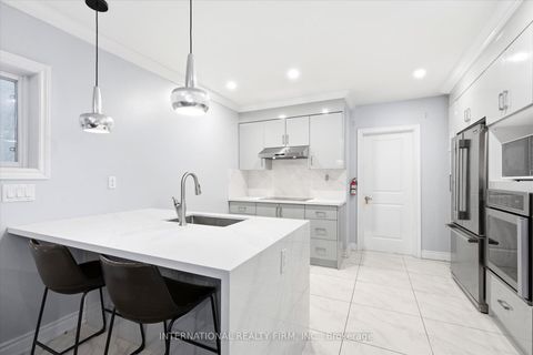 Photo 4 at 568 Delaware Avenue N, Wychwood, Toronto