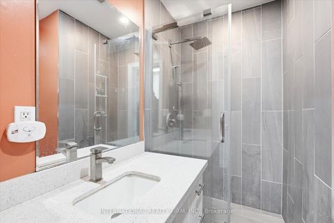 Photo 16 at 568 Delaware Avenue N, Wychwood, Toronto