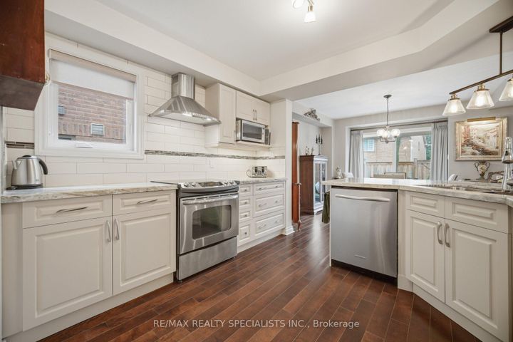 Photo 0 at 73 - 5480 Glen Erin Drive, Central Erin Mills, Mississauga
