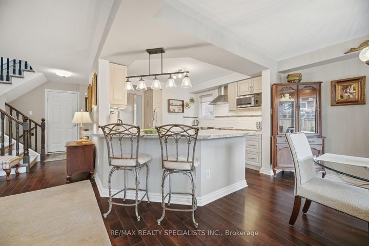 Photo 13 at 73 - 5480 Glen Erin Drive, Central Erin Mills, Mississauga