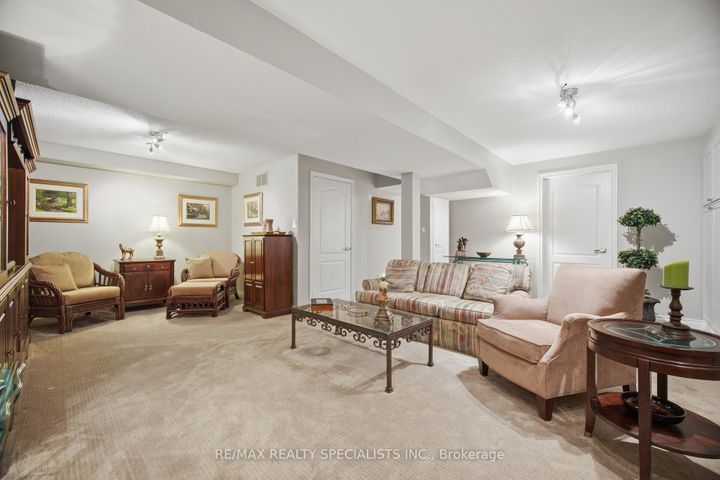Photo 32 at 73 - 5480 Glen Erin Drive, Central Erin Mills, Mississauga