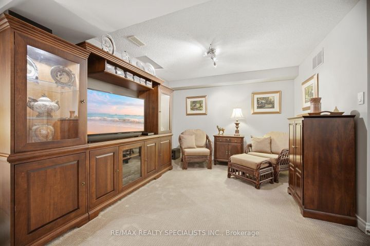 Photo 33 at 73 - 5480 Glen Erin Drive, Central Erin Mills, Mississauga