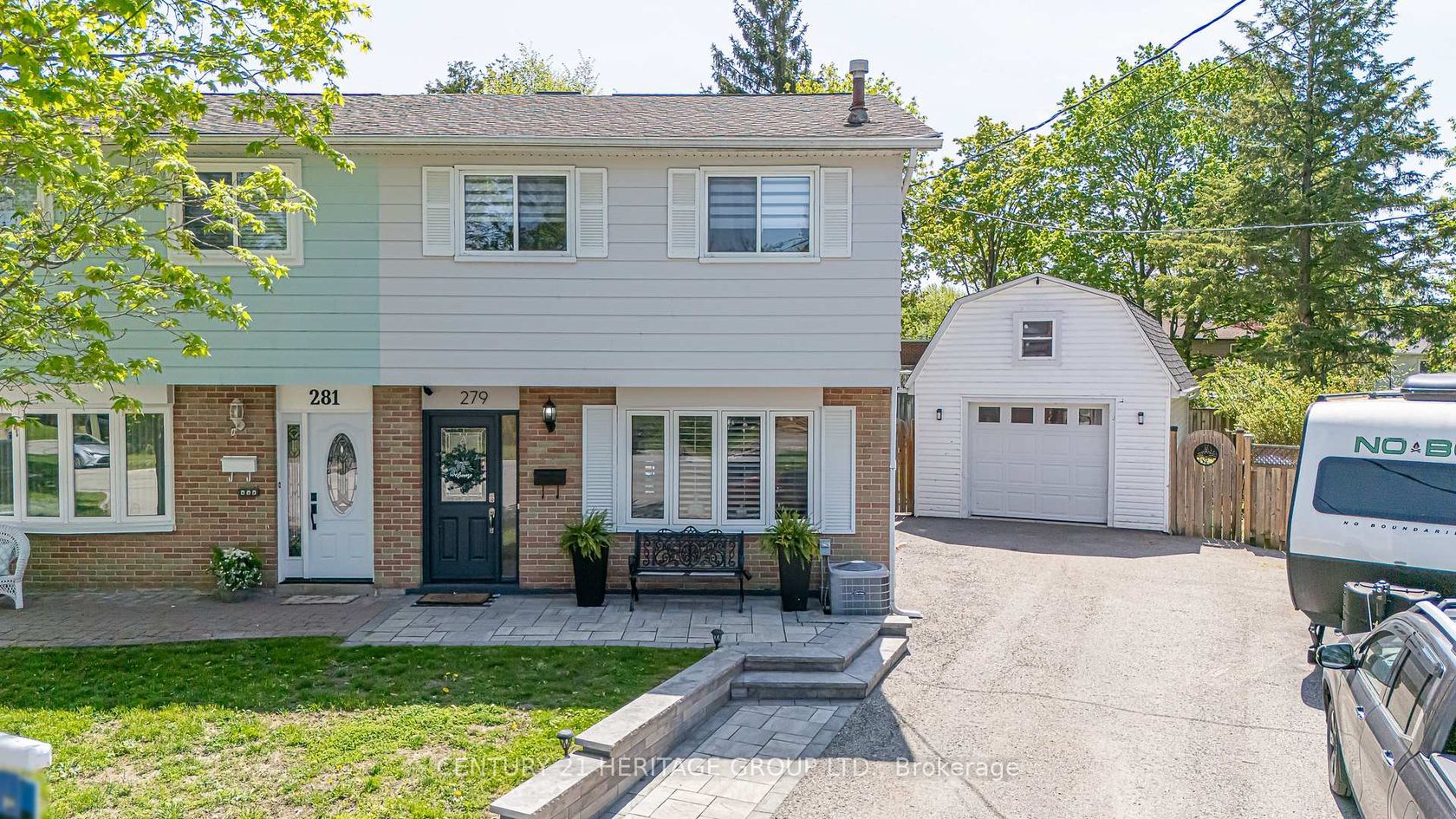 279 Rockway Court, Leslie Valley, Newmarket photo number 2