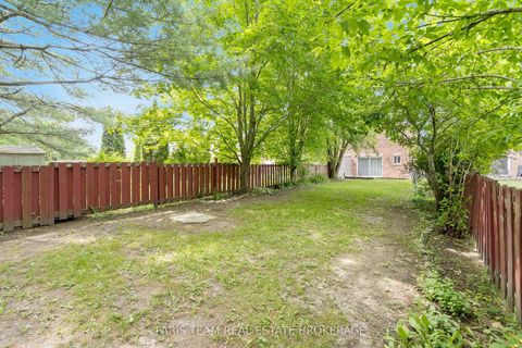 Photo 24 at 19 Seymour Crescent, Holly, Barrie