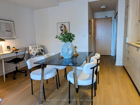 Photo 6 at 602 - 11 Wellesley Street W, Bay Street Corridor, Toronto