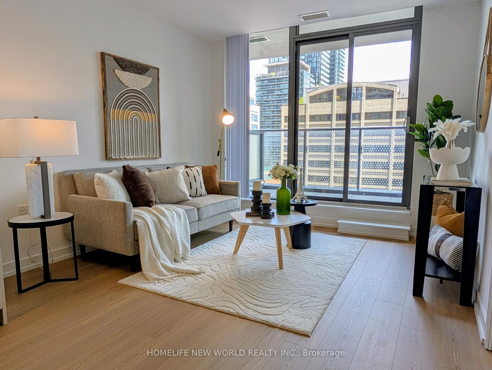 602 - 11 Wellesley Street W, Bay Street Corridor, Toronto photo number 2