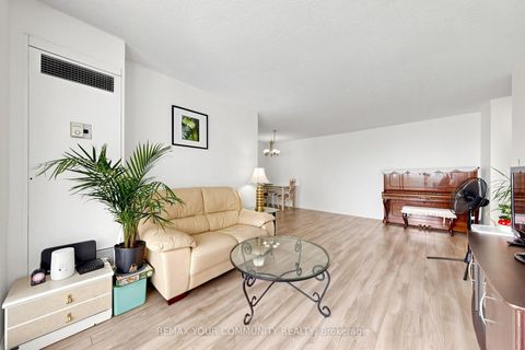 Photo 14 at 1407 - 205 Hilda Avenue, Newtonbrook West, Toronto