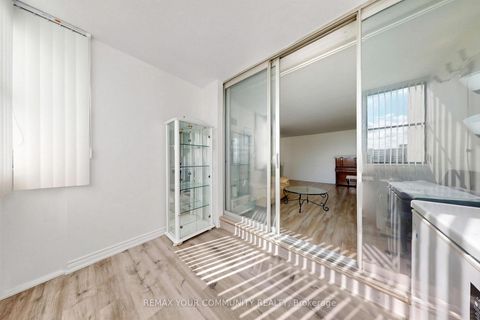 Photo 27 at 1407 - 205 Hilda Avenue, Newtonbrook West, Toronto