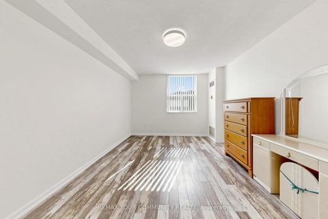 Photo 32 at 1407 - 205 Hilda Avenue, Newtonbrook West, Toronto