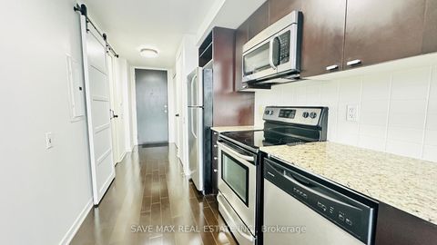 Photo 10 at 3213 - 105 The Queensway Avenue, Swansea, Toronto