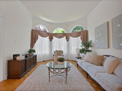 Photo 5 at 40 Sisman Avenue, Aurora Highlands, Aurora
