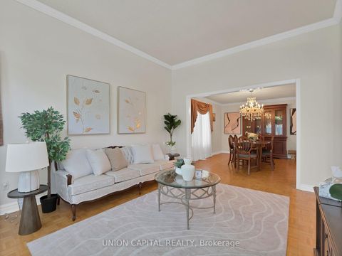 Photo 7 at 40 Sisman Avenue, Aurora Highlands, Aurora