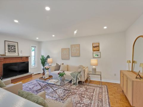 Photo 14 at 40 Sisman Avenue, Aurora Highlands, Aurora