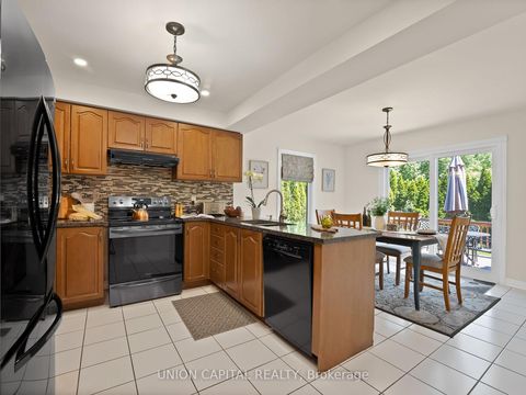 Photo 15 at 40 Sisman Avenue, Aurora Highlands, Aurora