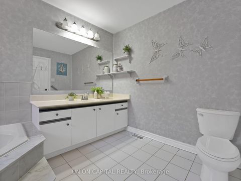 Photo 28 at 40 Sisman Avenue, Aurora Highlands, Aurora