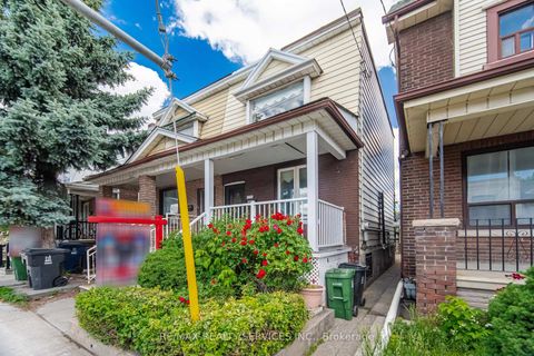 Photo 1 at 1147 Dufferin Street, Junction, Toronto