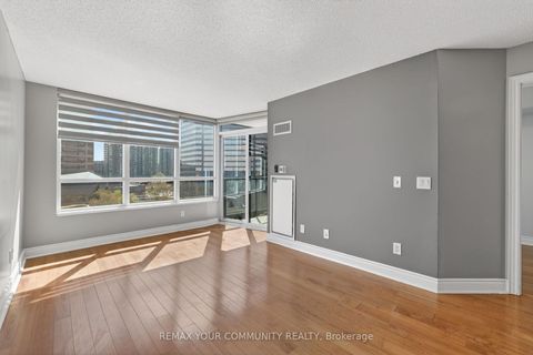 Photo 11 at 622 - 25 Greenview Avenue, Newtonbrook West, Toronto