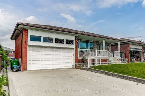 Photo 1 at 19 Archway Crescent, Humbermede, Toronto